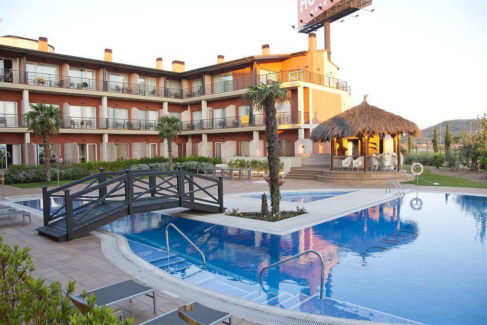 Hotel Isla De La Garena Alcalá de Henares Exterior foto