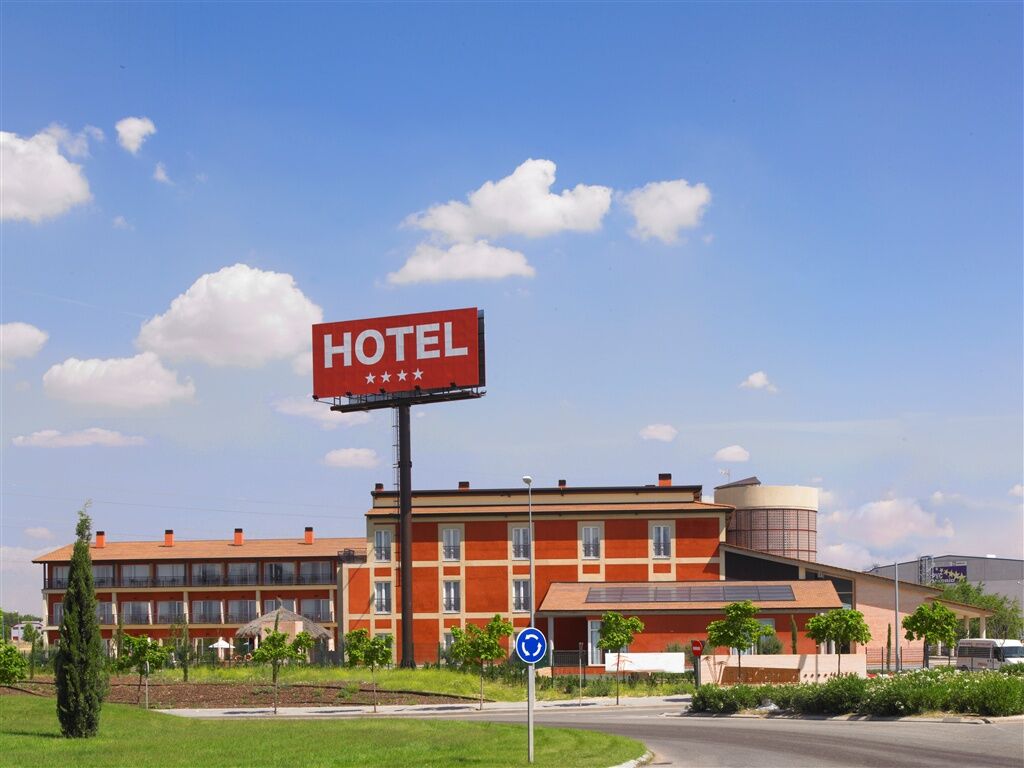 Hotel Isla De La Garena Alcalá de Henares Exterior foto